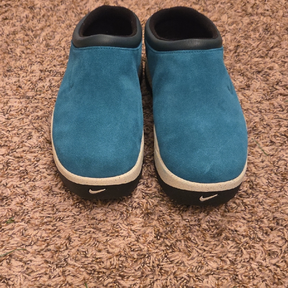 Nike Men's Teal Suede Slip-On Sneakers